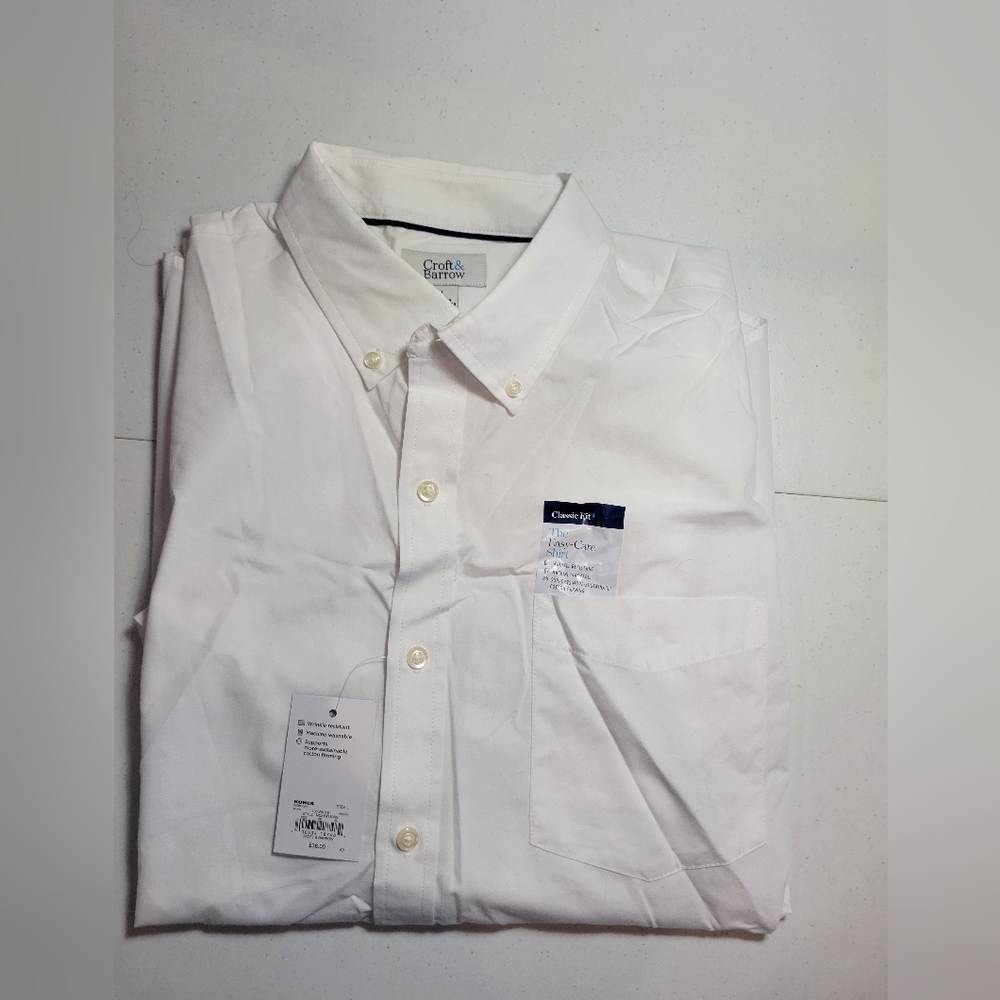 NWT Croft & Borrow. Large short sleeve Dress shirt